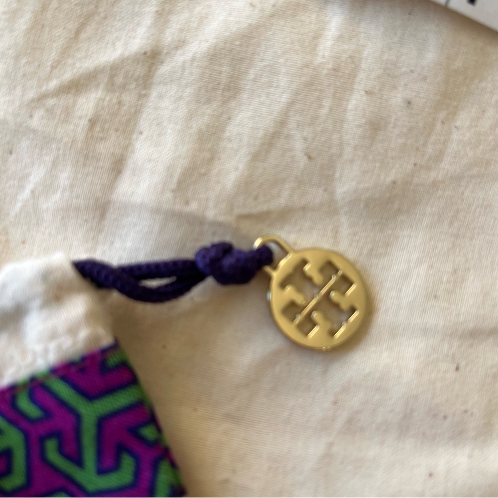 14 X 18 Tory Burch Dust Cover Bag Purse authentic gold T Logo pull drawstring - Picture 3 of 3